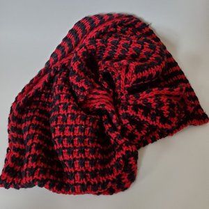 TAHARI Black and Red Winter Continuous Loop Scarf